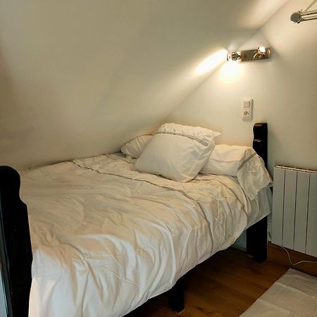 Bed and Breakfast Aux trois tilleuls à Loches Chambre photo