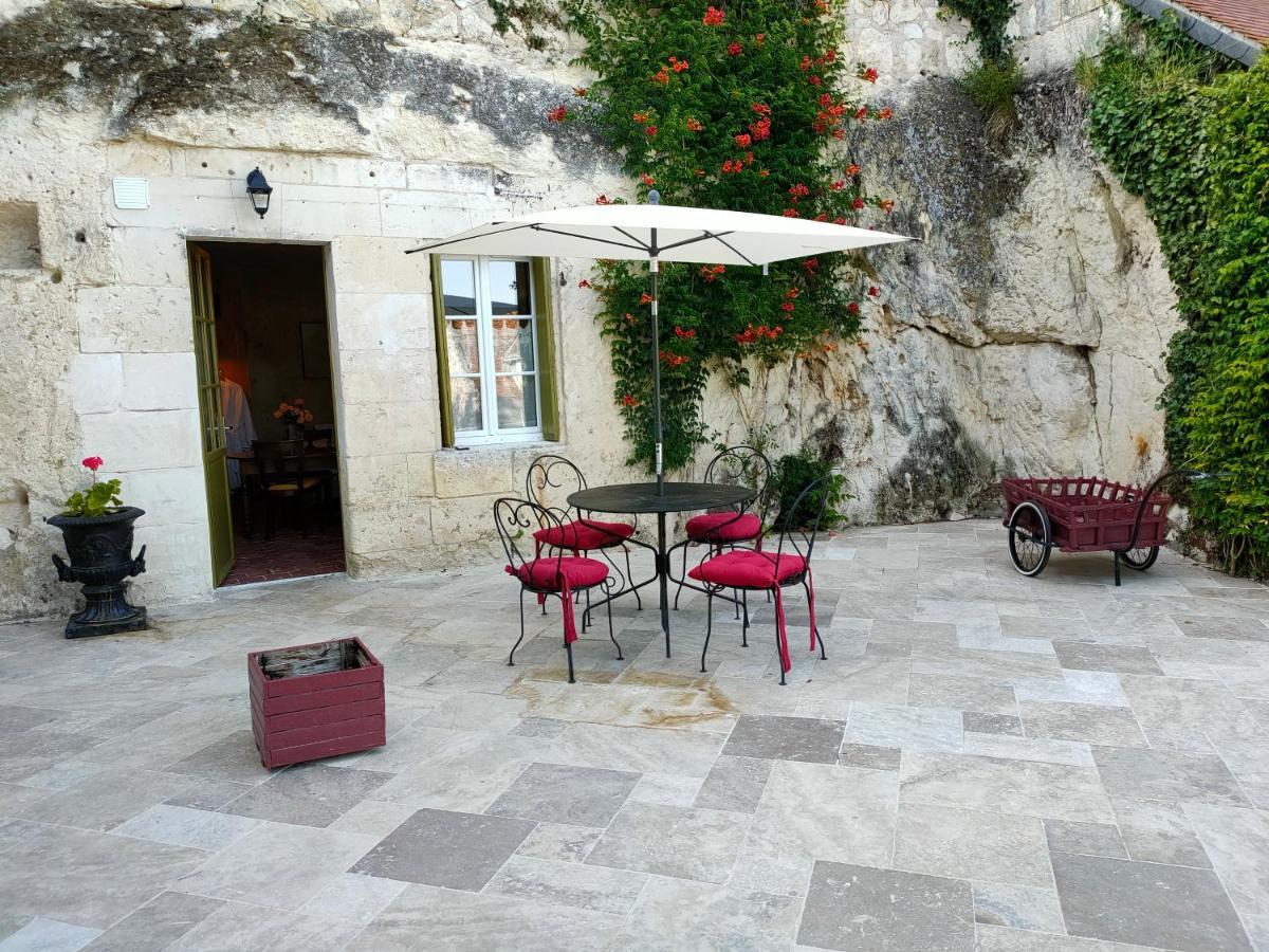 Bed and Breakfast Aux trois tilleuls à Loches Chambre photo