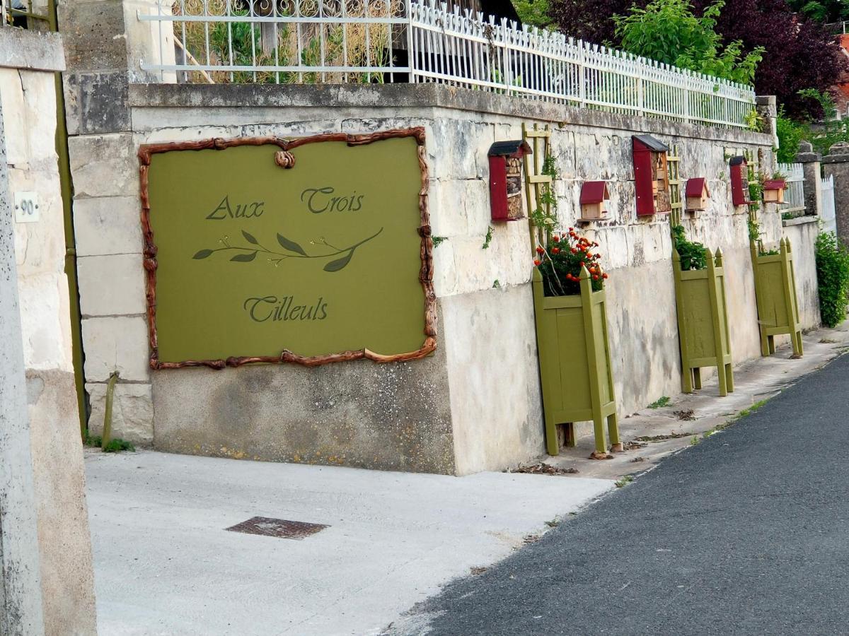 Bed and Breakfast Aux trois tilleuls à Loches Extérieur photo